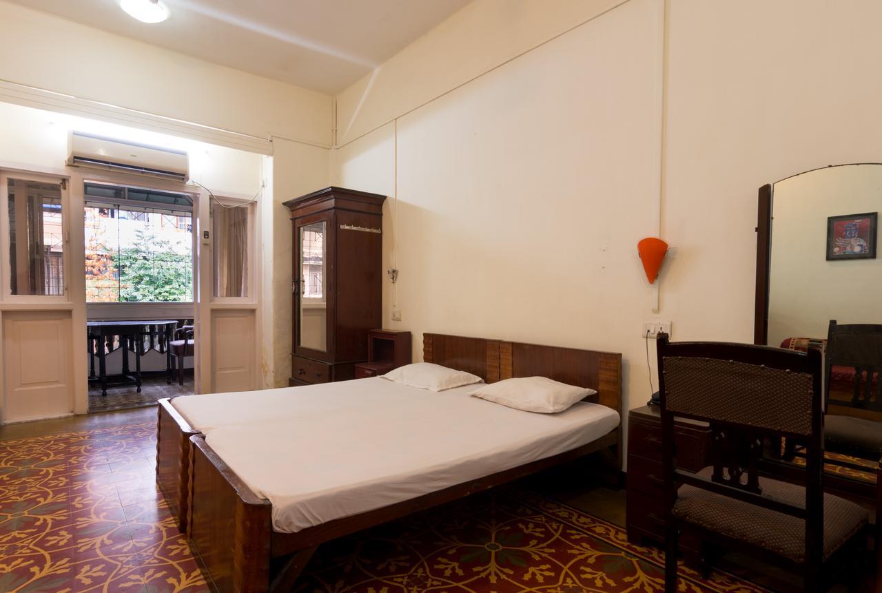 Bed And Breakfast At Colaba Mumbai Exterior foto